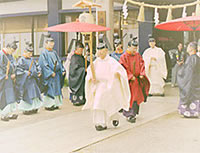 他社に類例のない桜山八幡宮のみの格調高い祭
